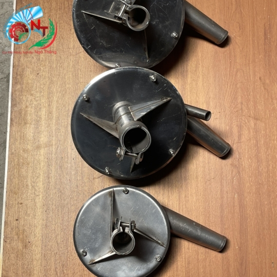 Bơm tưới vườn ống 42