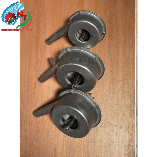 Bơm tưới vườn ống 42